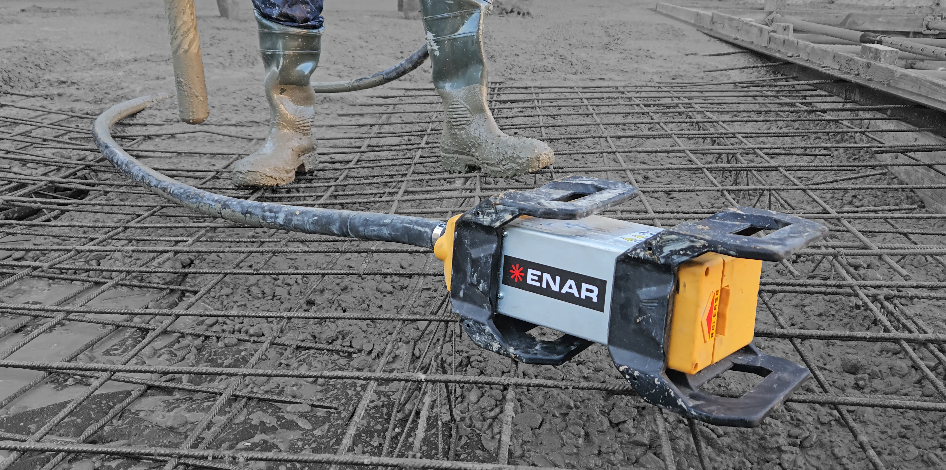 ENAR. Leading Vibration